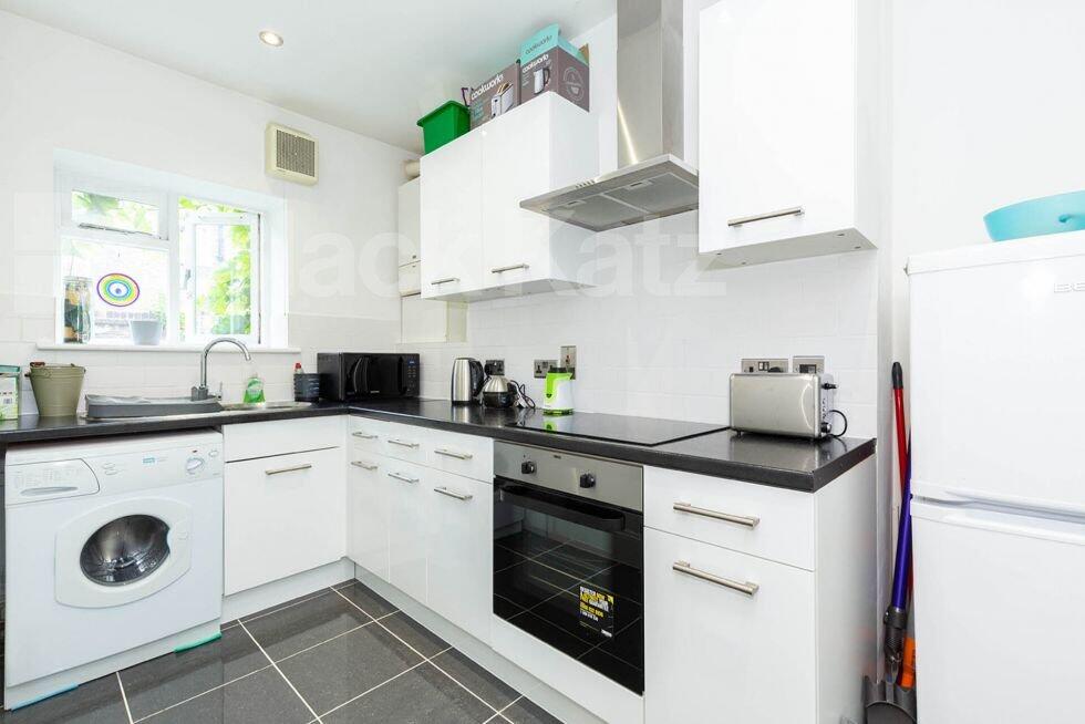 1 bed 1st Floor Flat for rent in Islington. From Black Katz - Islington