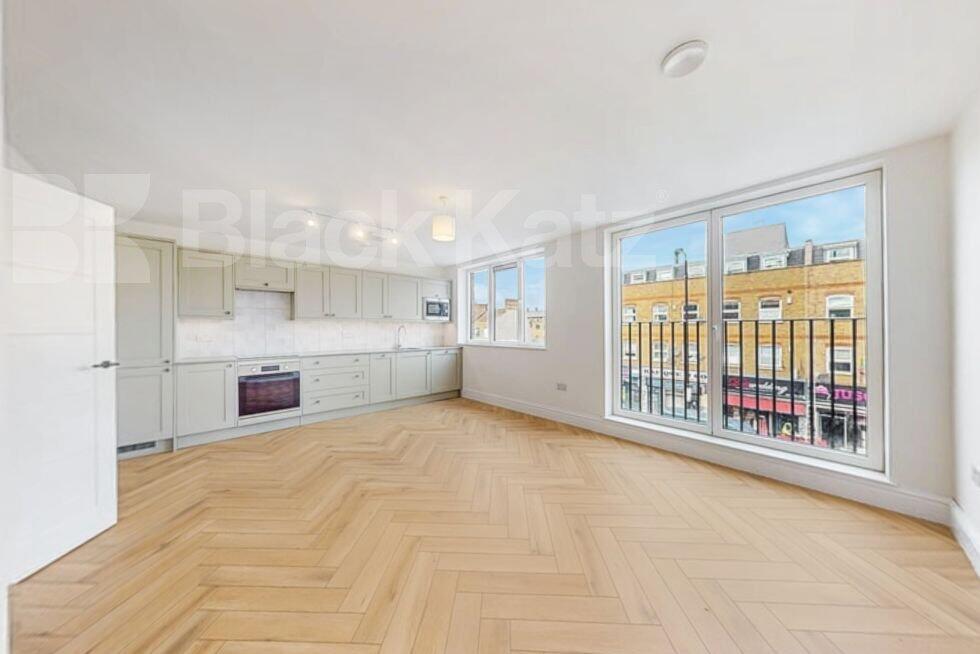2 bed 1st Floor Flat for rent in Bethnal Green. From Black Katz - Islington