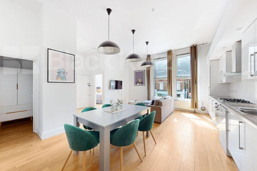 3 bed 1st Floor Flat for rent in London. From Black Katz - Islington