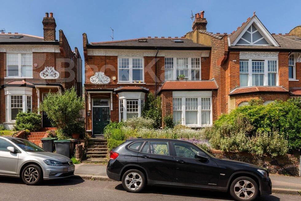 1 bed 1st Floor Flat for rent in Hornsey. From Black Katz - Islington 1 bed 1st Floor Flat for rent in Hornsey. From Black Katz - Islington