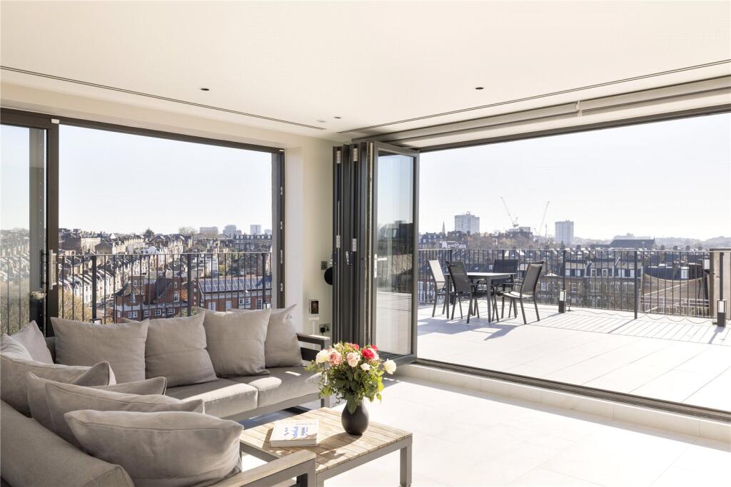 3 bed Penthouse for rent in London. From Bloom Residential - London