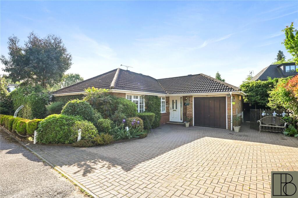 3 bed Bungalow for rent in Barnet. From Bloom Residential - London 3 bed Bungalow for rent in Barnet. From Bloom Residential - London