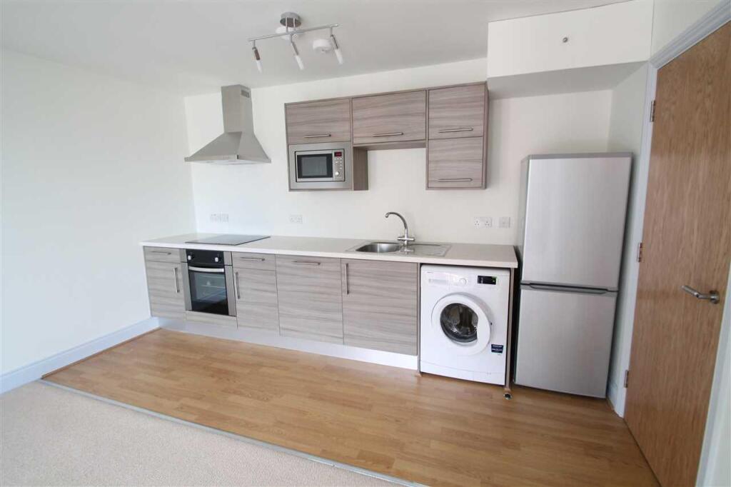 1 bed Apartment for rent in Coulsdon. From Bond & Sherwill - Coulsdon