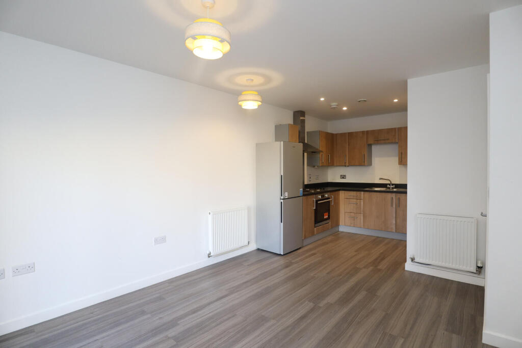 1 bed Apartment for rent in Croydon. From Bond & Sherwill - Coulsdon