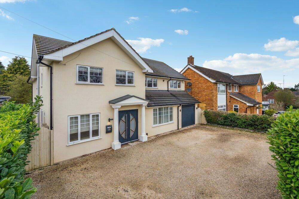 5 bed Detached House for rent in Beaconsfield. From Bovingdons - Beaconsfield