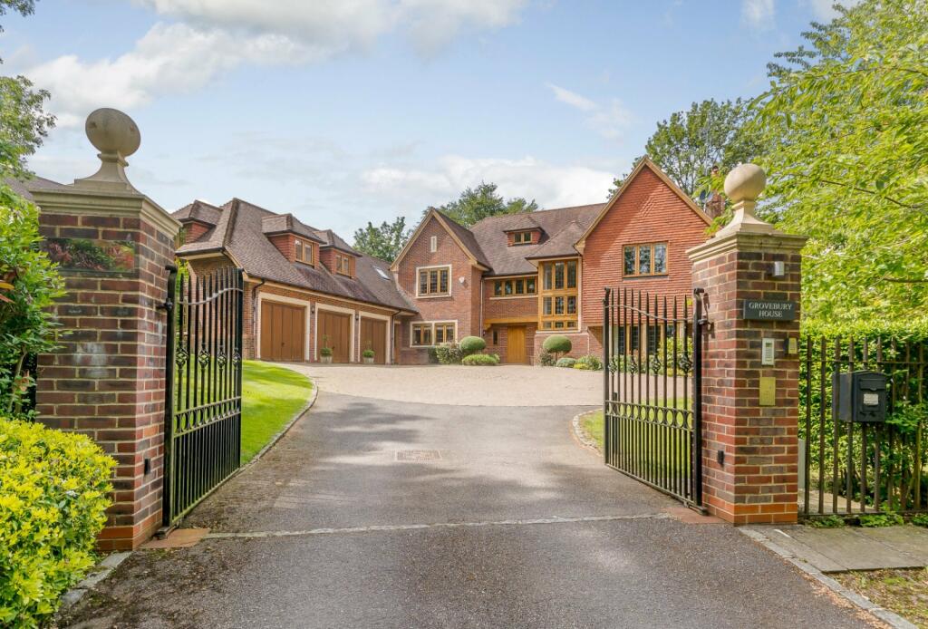 6 bed Detached House for rent in Chalfont St Giles. From Bovingdons - Beaconsfield
