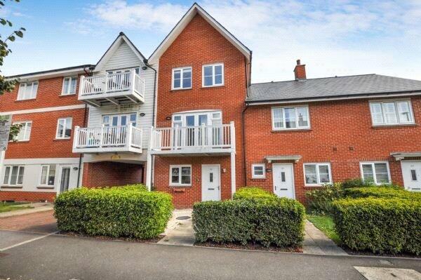 4 bed Mid Terraced House for rent in High Wycombe. From Bovingdons - Beaconsfield