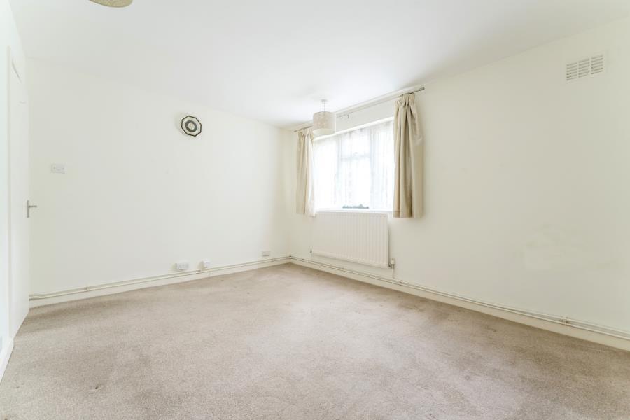 2 bed Apartment for rent in Greenford. From Brendons Estate Agents - Ealing 2 bed Apartment for rent in Greenford. From Brendons Estate Agents - Ealing