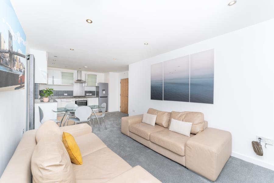 2 bed Apartment for rent in Uxbridge. From Brendons Estate Agents - Ealing