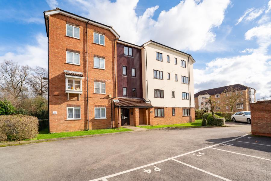 1 bed Apartment for rent in Wembley. From Brendons Estate Agents - Ealing