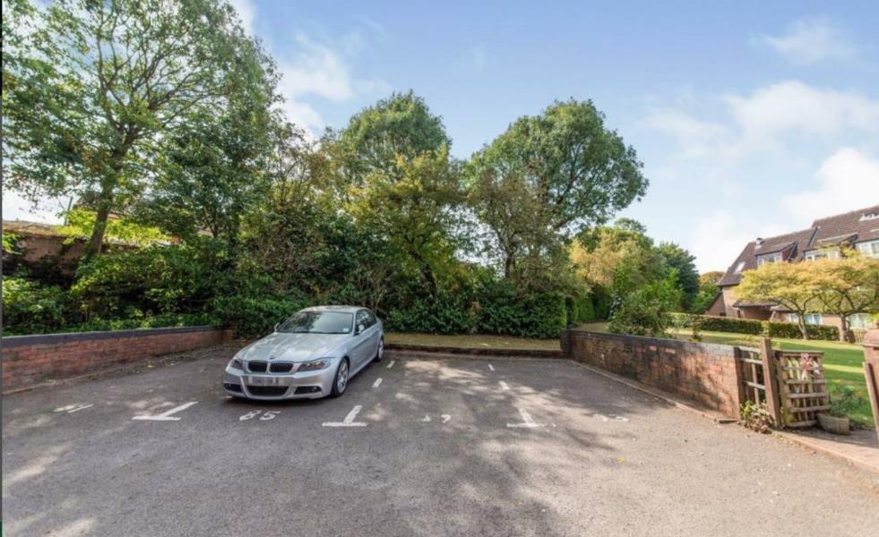 4 bed Car Parking for rent in Wembley. From Brendons Estate Agents - Ealing