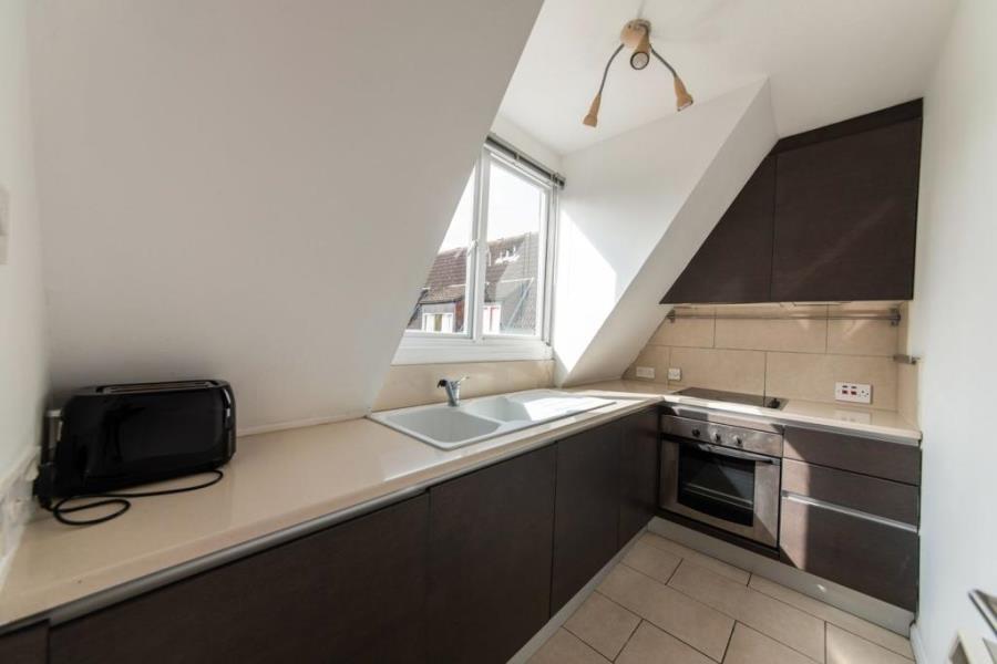 4 bed Apartment for rent in Wembley. From Brendons Estate Agents - Ealing