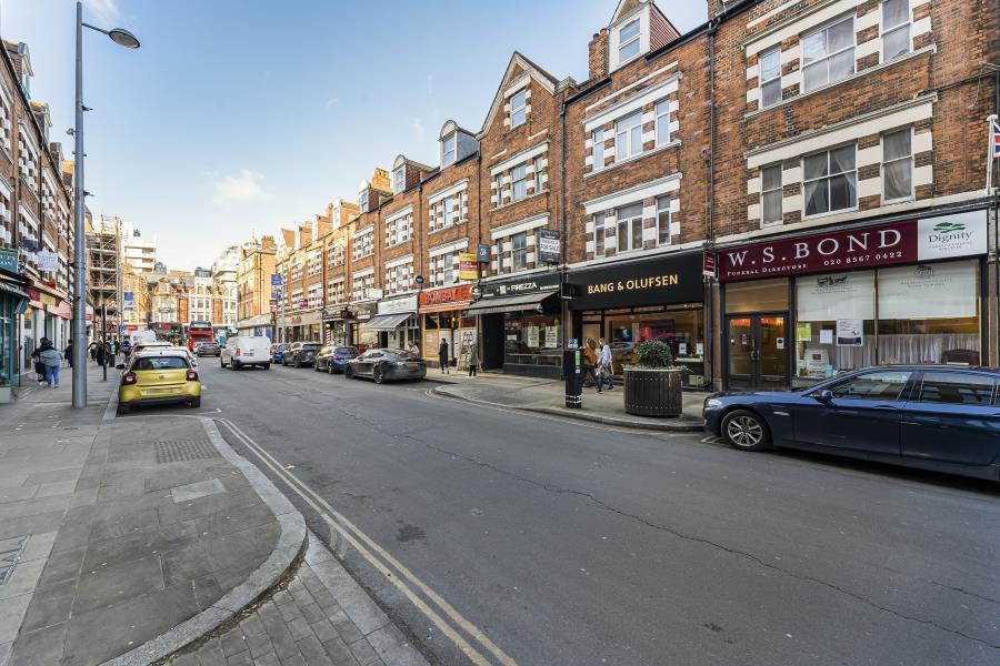 2 bed Apartment for rent in Acton. From Brendons Estate Agents - Ealing
