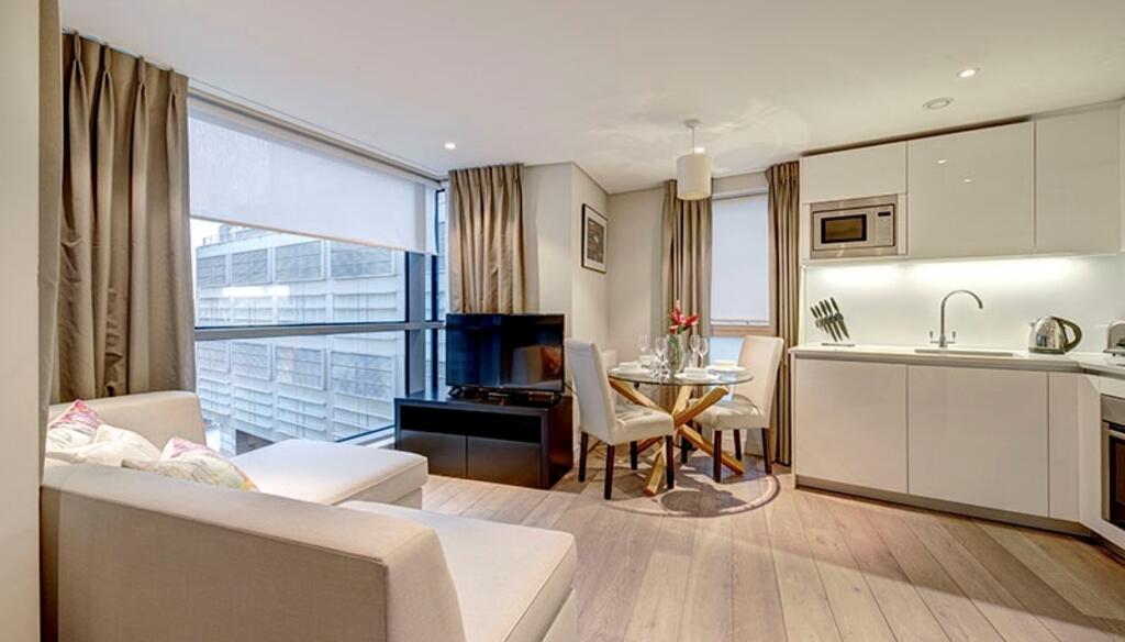 3 bed Apartment for rent in London. From Breteuil - Fulham