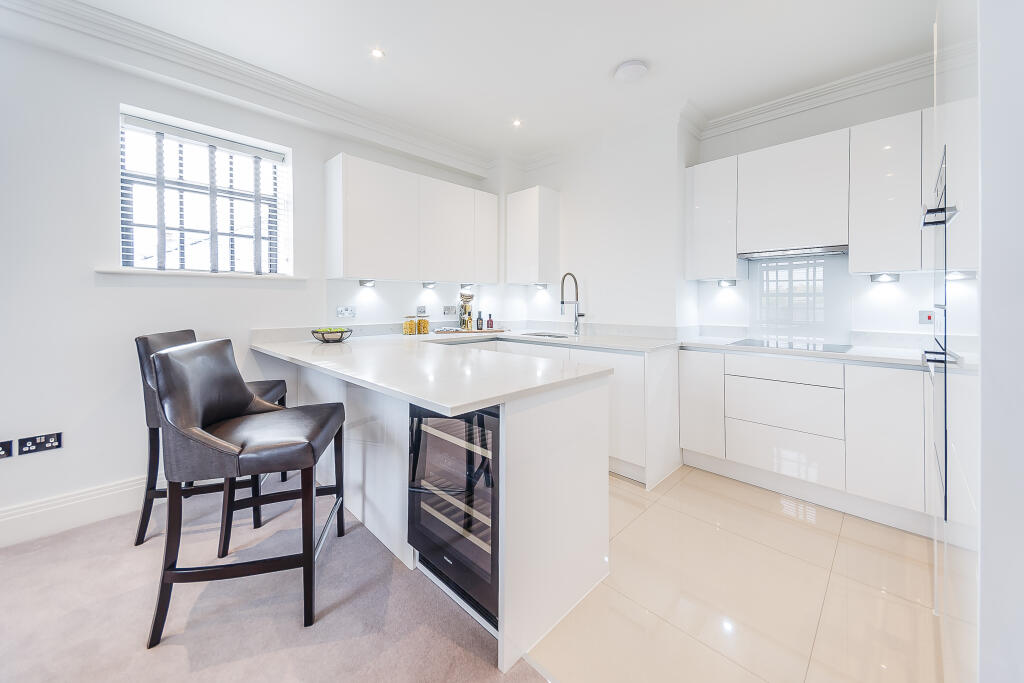 2 bed Apartment for rent in London. From Breteuil - Fulham