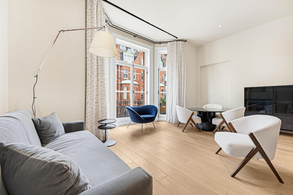 1 bed Apartment for rent in Chelsea. From Breteuil - Fulham