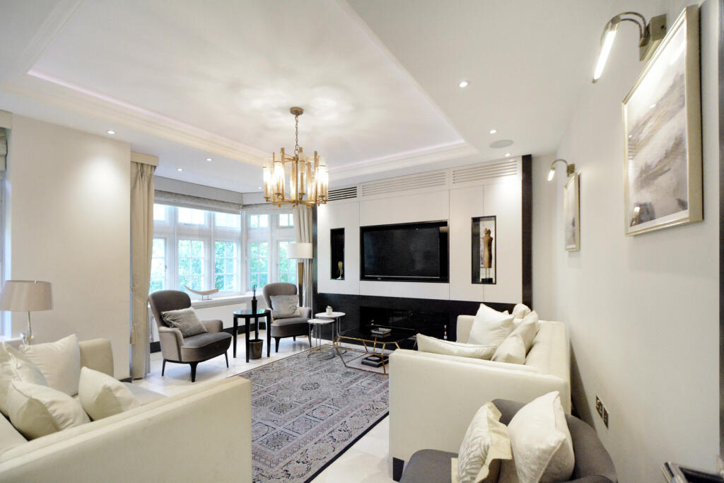 3 bed Apartment for rent in London. From Breteuil - Fulham