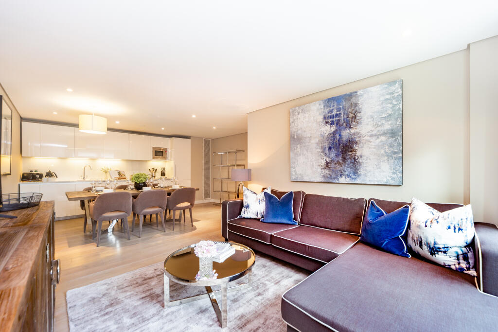 3 bed Apartment for rent in London. From Breteuil - Fulham