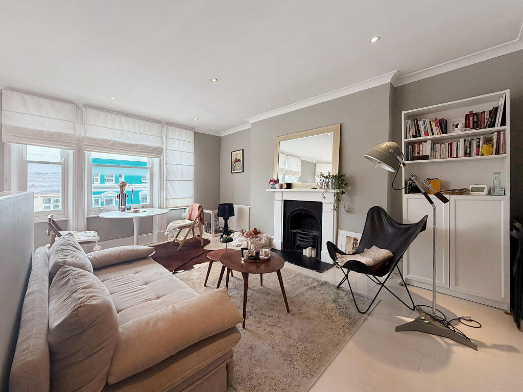 1 bed Apartment for rent in London. From Breteuil - Fulham