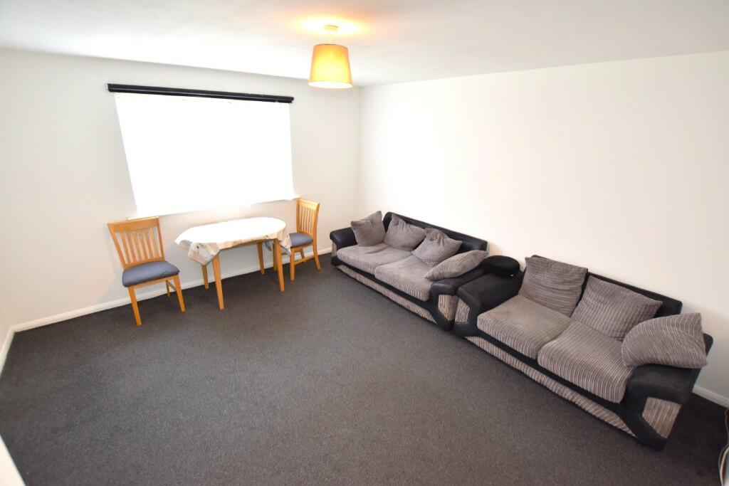 2 bed 1st Floor Flat for rent in Ilford. From Brian Thomas Estate Agents - Seven Kings