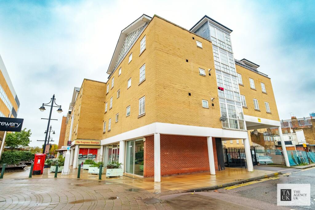 2 bed 1st Floor Flat for rent in Romford. From Brookings - Dagenham