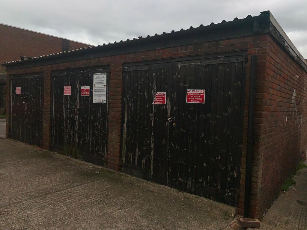 Garages for rent in Watford. From Brown & Merry - Watford Lettings