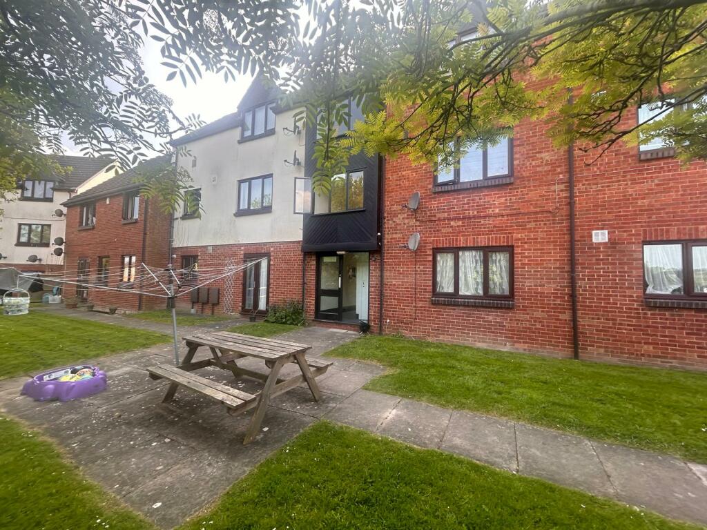 2 bed Apartment for rent in High Wycombe. From Brown & Merry - Watford Lettings