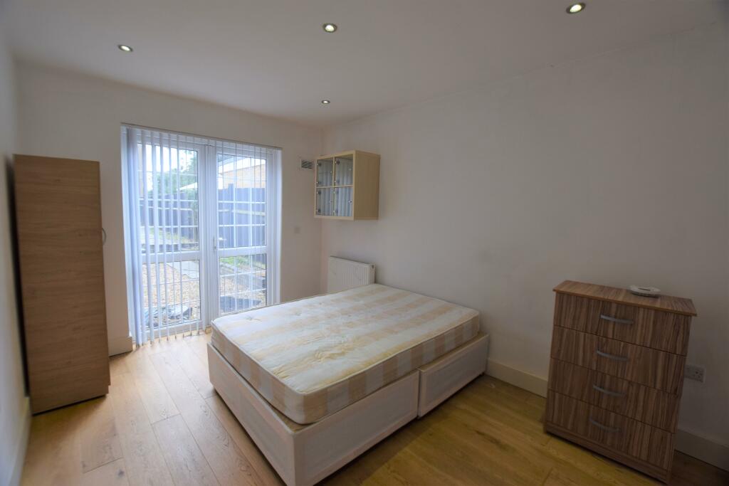 1 bed House Share for rent in Watford. From Brown & Merry - Watford