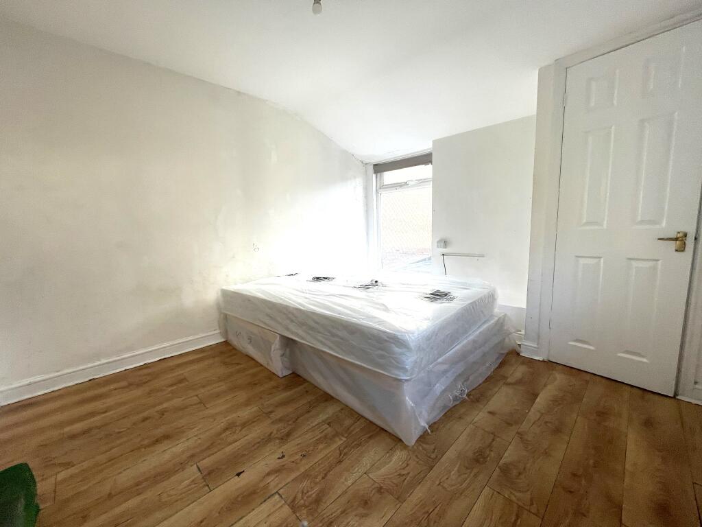 1 bed Apartment for rent in Radlett. From Brown & Merry - Watford
