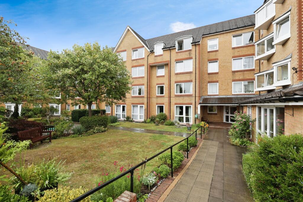 2 bed House (unspecified) for rent in Watford. From Brown & Merry - Watford