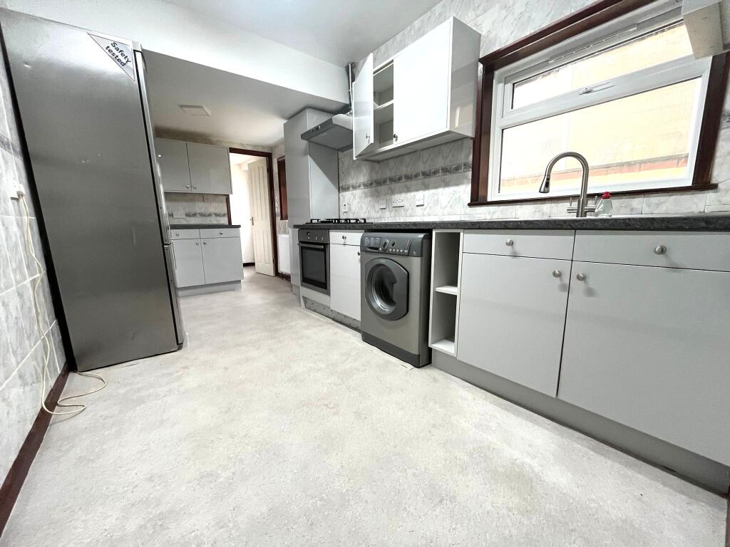 3 bed Detached for rent in Watford. From Brown & Merry - Watford