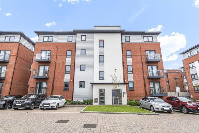 2 bed Not Specified for rent in Watford. From Brown & Merry - Watford