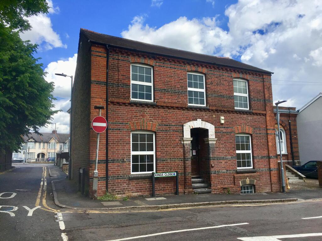 2 bed Apartment for rent in Watford. From Brown & Merry - Watford