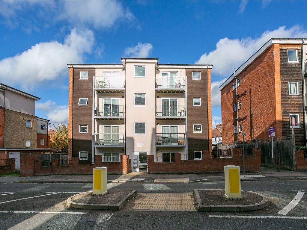2 bed Apartment for rent in Watford. From Brown & Merry - Watford