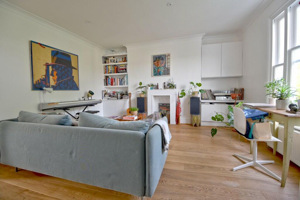 2 bed 1st Floor Flat for rent in London. From Buchanan Rae Wilson - Dartmouth Park
