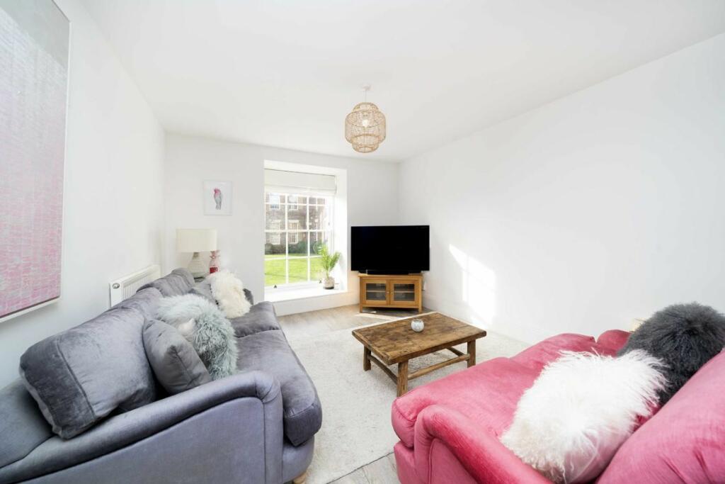 2 bed Flat for rent in London. From C J Delemere International - Muswell Hill