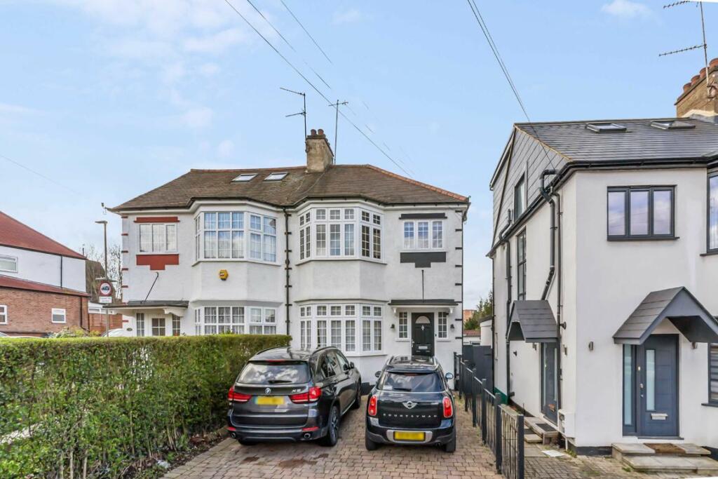 4 bed Semi-Detached House for rent in London. From C J Delemere International - Muswell Hill