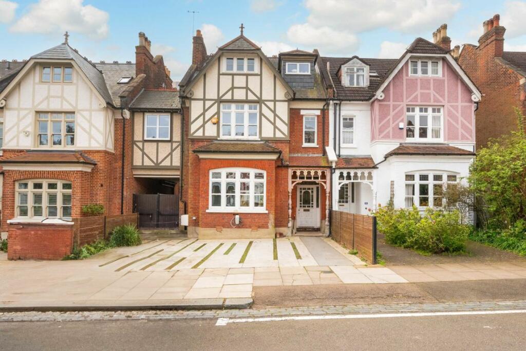 5 bed Mid Terraced House for rent in London. From C J Delemere International - Muswell Hill