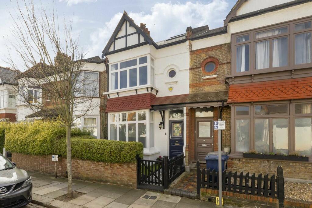 4 bed Detached House for rent in London. From C J Delemere International - Muswell Hill
