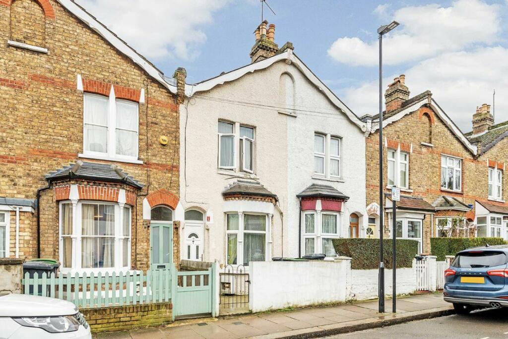 3 bed Mid Terraced House for rent in Wood Green. From C J Delemere International - Muswell Hill