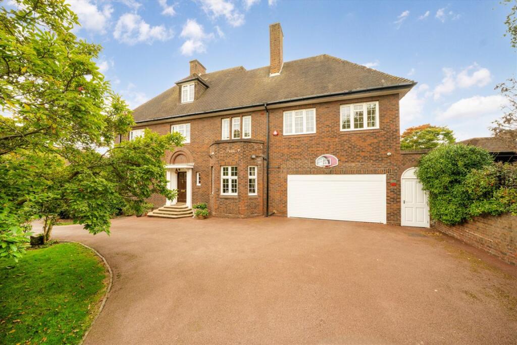 6 bed Detached for rent in London. From Dexters - Muswell Hill