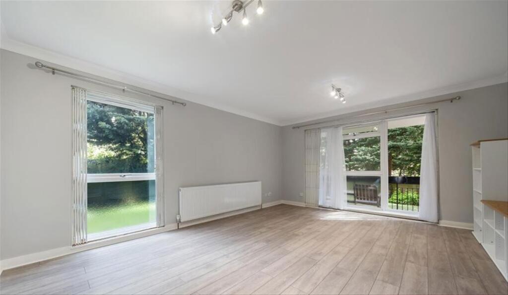 2 bed 1st Floor Flat for rent in Southgate. From Dexters - Muswell Hill