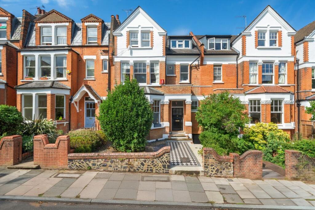 2 bed 1st Floor Flat for rent in Hornsey. From Dexters - Muswell Hill