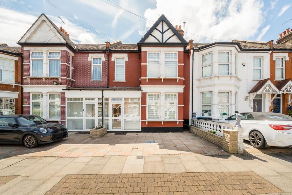 3 bed Mid Terraced House for rent in Wood Green. From Dexters - Muswell Hill