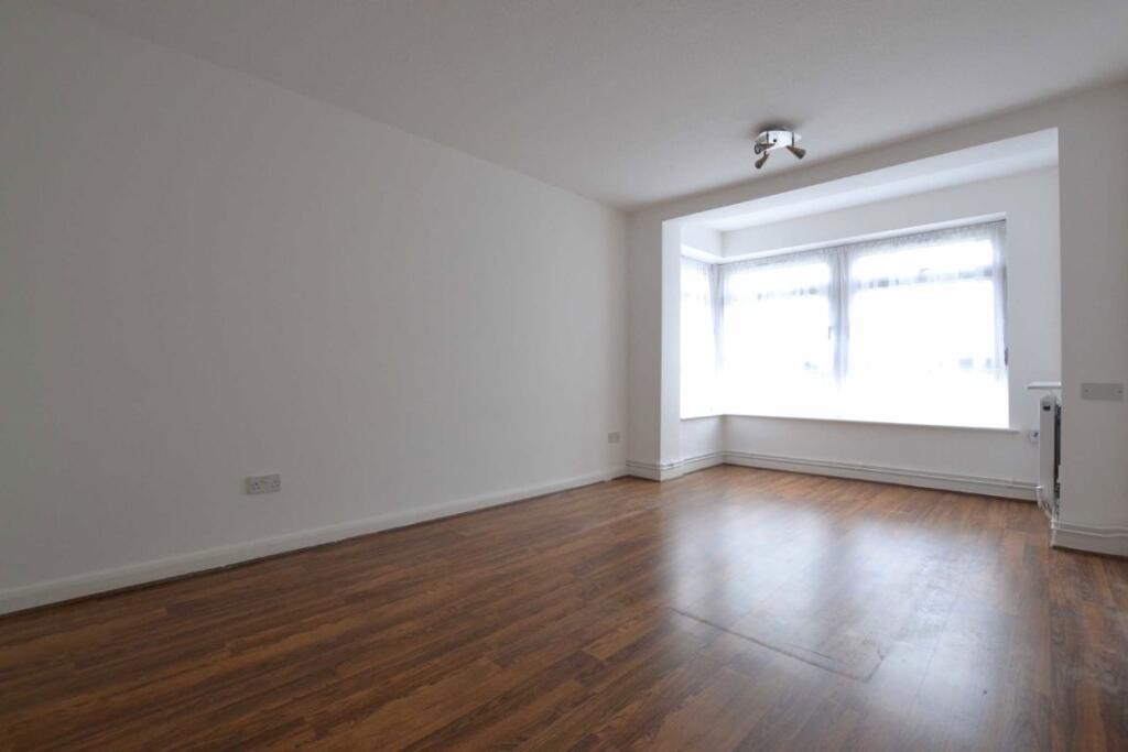 1 bed 1st Floor Flat for rent in London. From Dexters - Muswell Hill