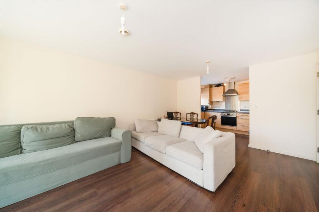 2 bed 1st Floor Flat for rent in Finchley. From Dexters - Muswell Hill 2 bed 1st Floor Flat for rent in Finchley. From Dexters - Muswell Hill