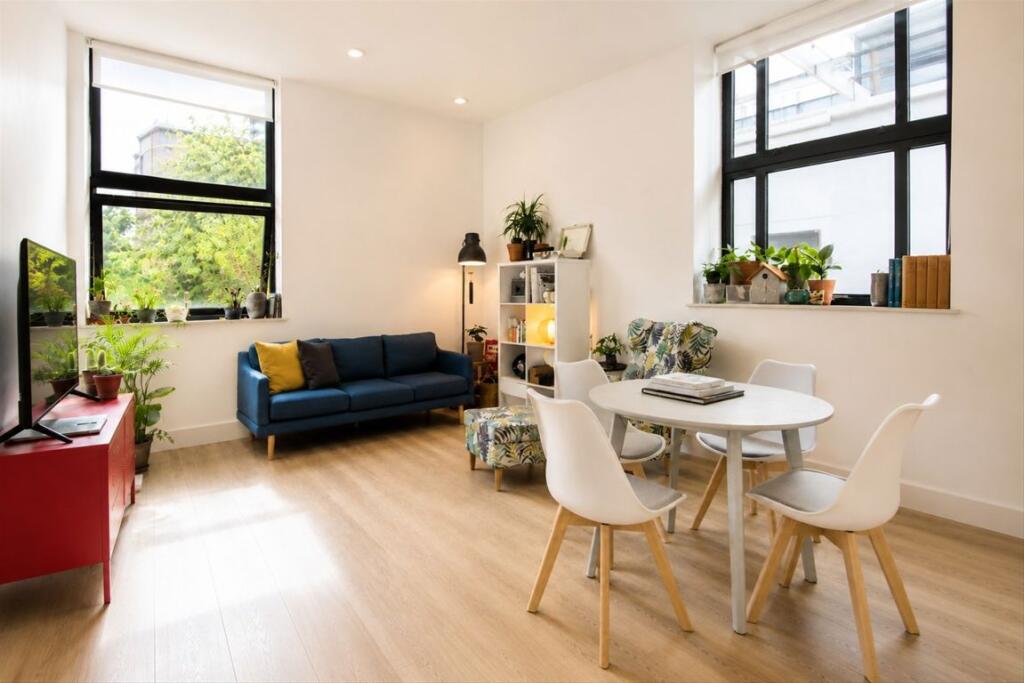 1 bed 1st Floor Flat for rent in Wood Green. From Dexters - Muswell Hill