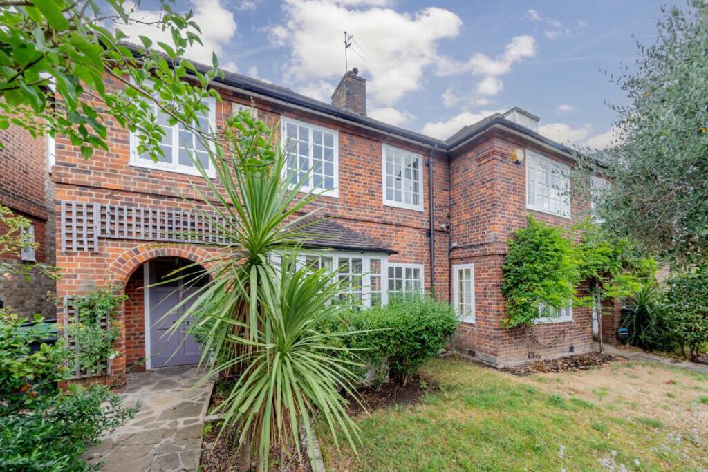 3 bed Semi Detached for rent in Hornsey. From Dexters - Muswell Hill