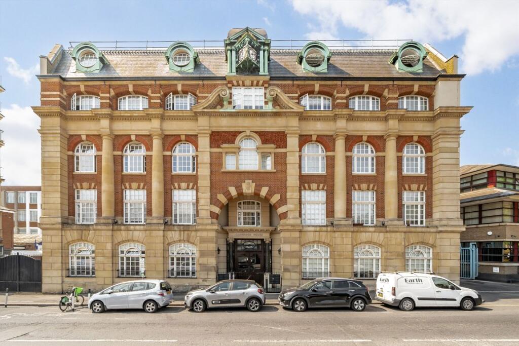 1 bed 1st Floor Flat for rent in Wood Green. From Dexters - Muswell Hill