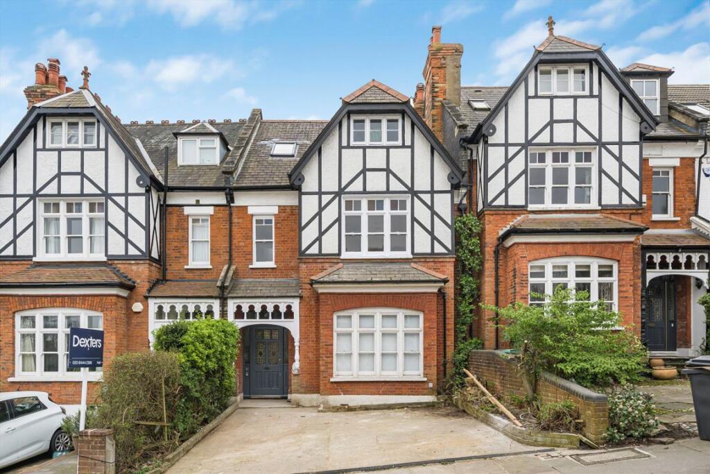 4 bed 1st Floor Flat for rent in Hornsey. From Dexters - Muswell Hill 4 bed 1st Floor Flat for rent in Hornsey. From Dexters - Muswell Hill